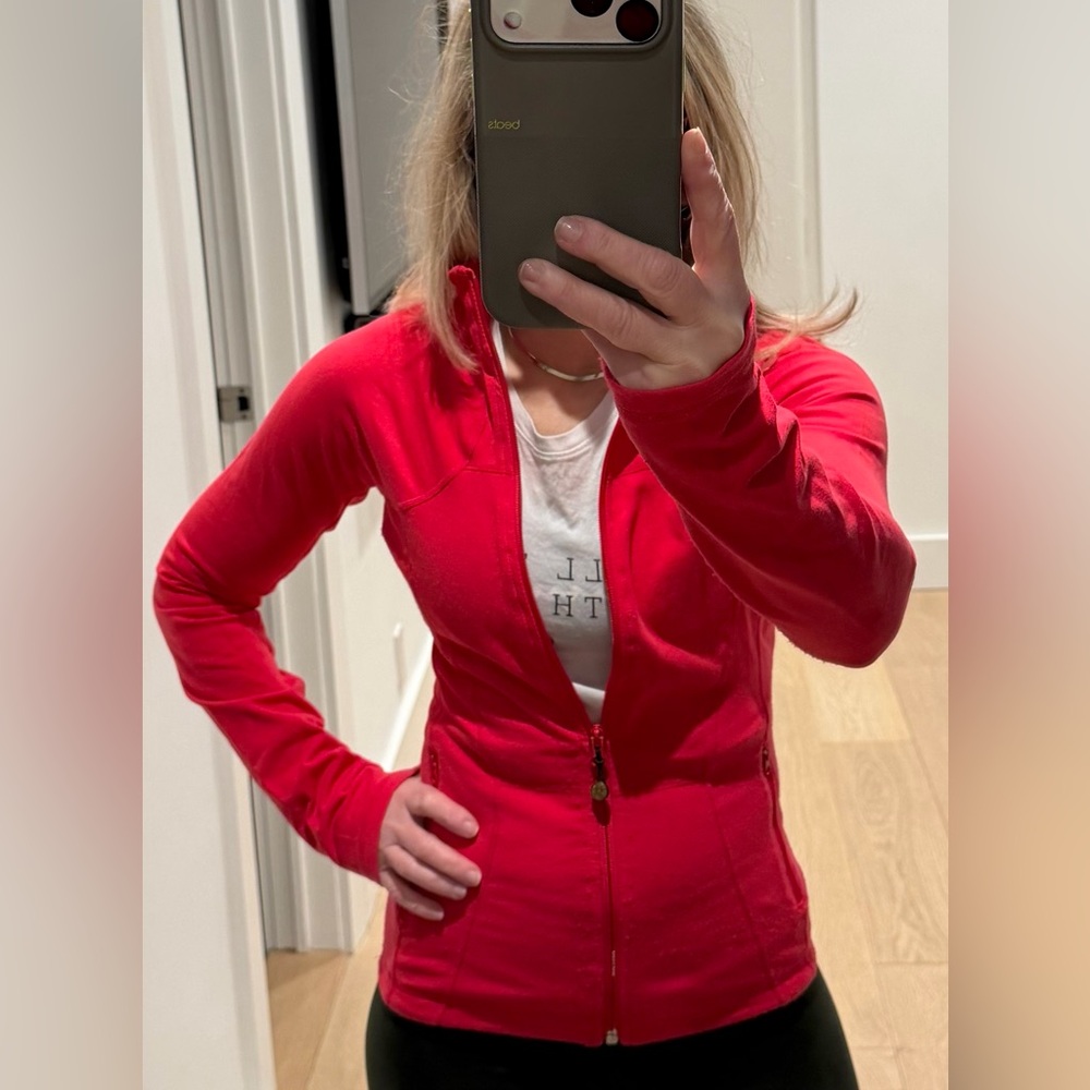 Lululemon Athletica Women's Pink Zip Jacket- size 4